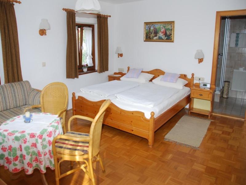 Gaestehaus Stoanerhof * Unterwössen
